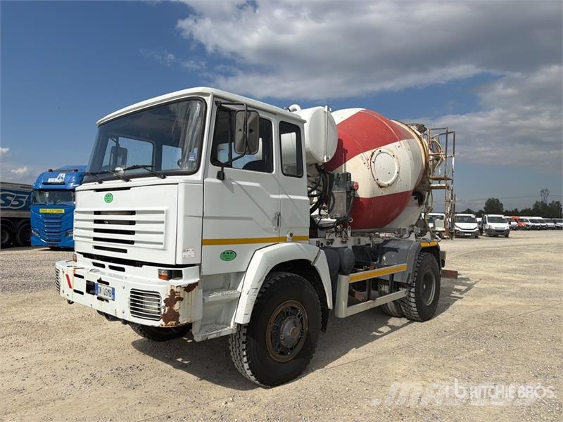 Astra BM201 4x2 Mixer Truck Betonkeverők/Betonpumpák