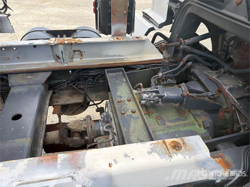 Astra BM201 4x2 Mixer Truck Betonkeverők/Betonpumpák