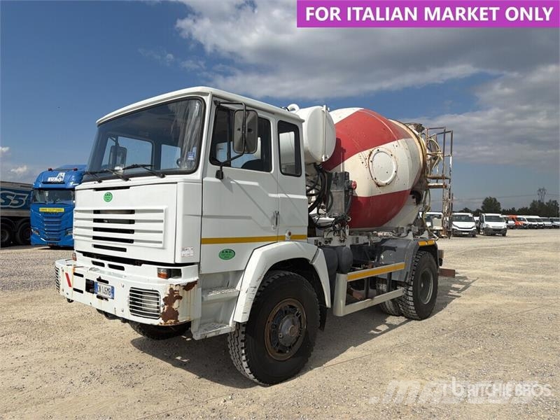 Astra BM201 4x2 Mixer Truck Betonvežiai