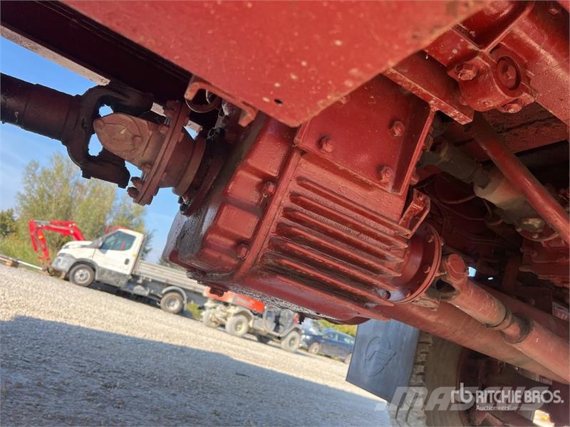 Astra BM201 T/A Dump Truck (Inoperable) ダンプ