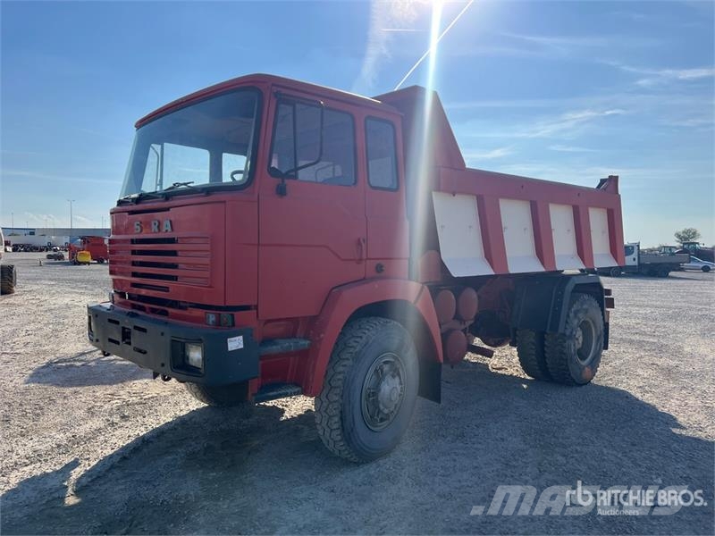 Astra BM201 T/A Dump Truck (Inoperable) ダンプ