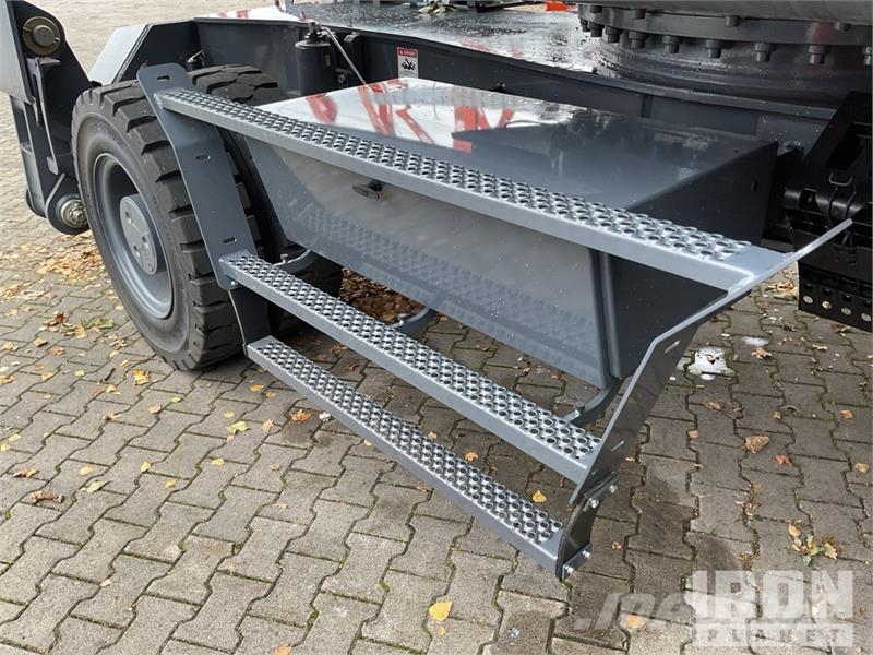 Atlas 270MH Material Handler/ Wheel Material Handler (Un Construction - Others