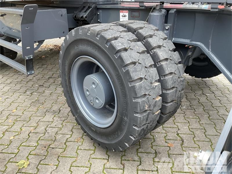 Atlas 270MH Material Handler/ Wheel Material Handler (Un معدات البناء - غير ذلك