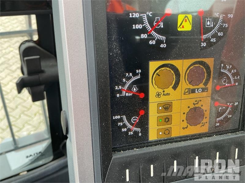Atlas 270MH Material Handler/ Wheel Material Handler (Un معدات البناء - غير ذلك