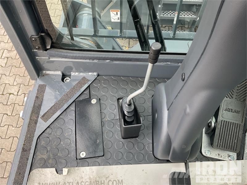 Atlas 300 MH Wheel Material Handler (Unused) Construction - Others