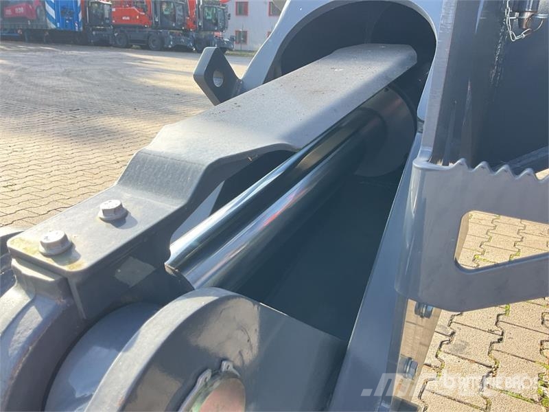 Atlas 300 MH Wheel Material Handler (Unused) Construction - Others