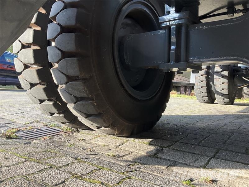 Atlas 300 MH Wheel Material Handler (Unused) معدات البناء - غير ذلك