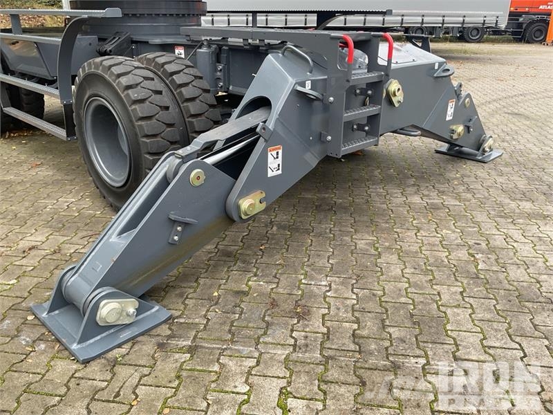 Atlas 300MH Material Handler/ Wheel Material Handler (Un معدات البناء - غير ذلك