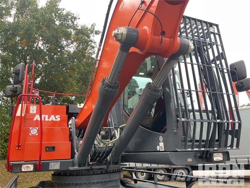 Atlas 300MH Material Handler/ Wheel Material Handler (Un معدات البناء - غير ذلك
