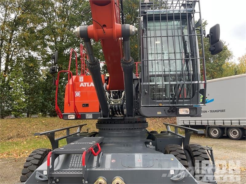 Atlas 300MH Material Handler/ Wheel Material Handler (Un معدات البناء - غير ذلك