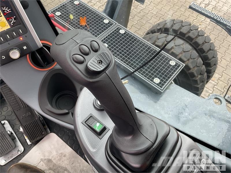 Atlas 300MH Wheel Material Handler (Unused) Construction - Others