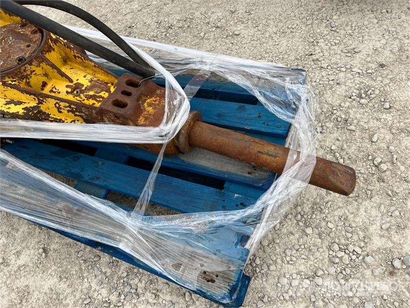 Atlas Copco Hydraulic Breaker Āmuri/Drupinātāji