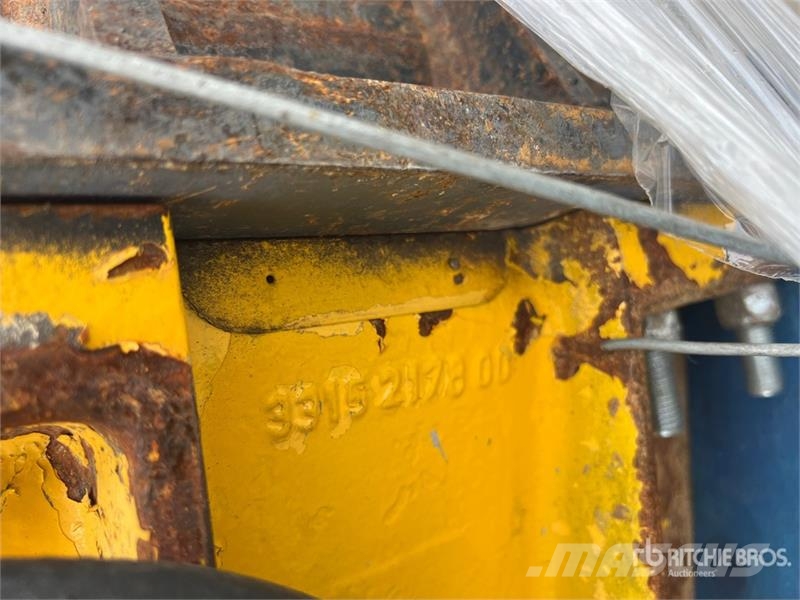 Atlas Copco Hydraulic Breaker Āmuri/Drupinātāji