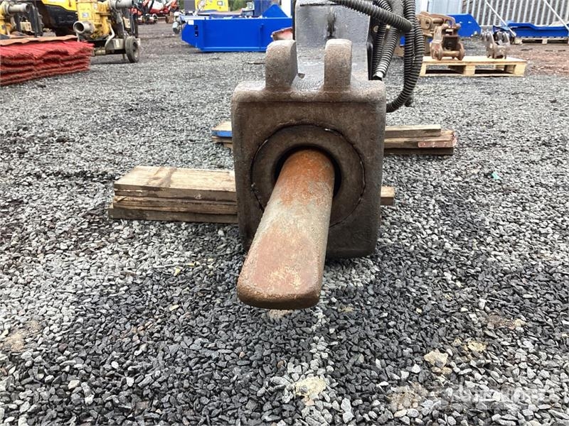 Atlas Copco MB1700 Hammers / Breakers