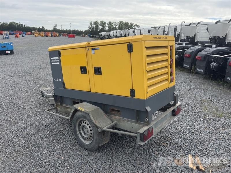 Atlas Copco QAS 30 S/A Generator Trailer (Inoperable) Tieflader