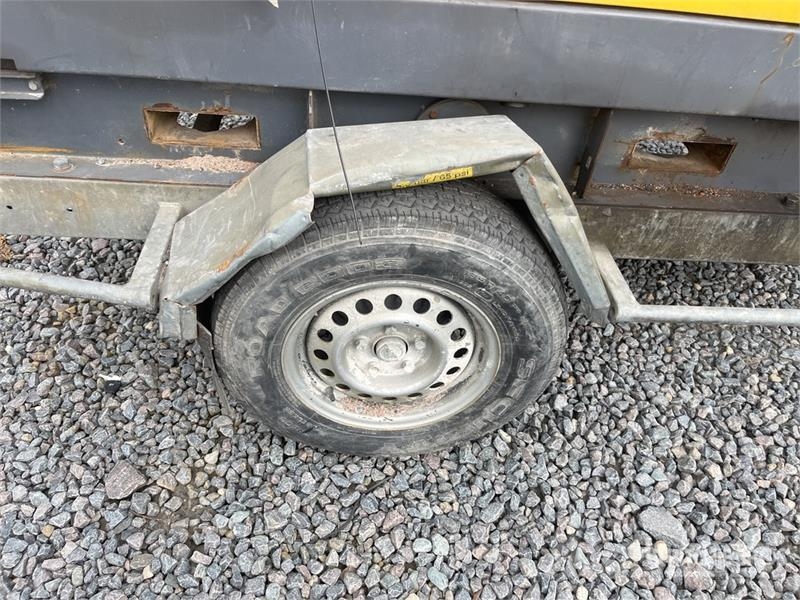 Atlas Copco QAS 30 S/A Generator Trailer (Inoperable) Tieflader