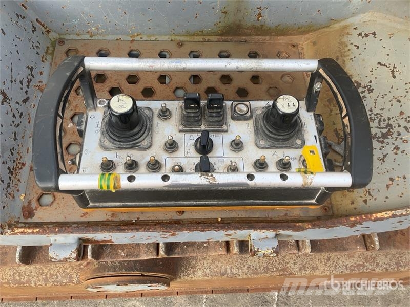 Atlas Copco ROC D7-01 Crawler Mounted Blasthole Drill Druga oprema za vrtanje
