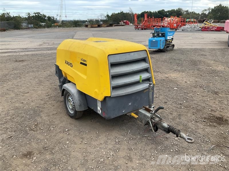 Atlas Copco XAS68 Mobile Air Compressor Компресори