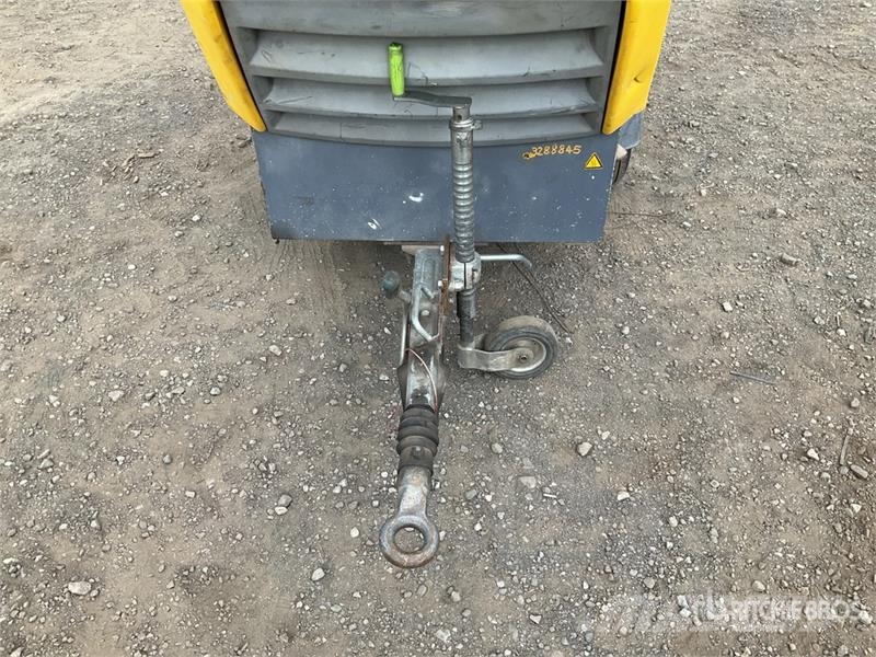 Atlas Copco XAS68 Mobile Air Compressor Компресори