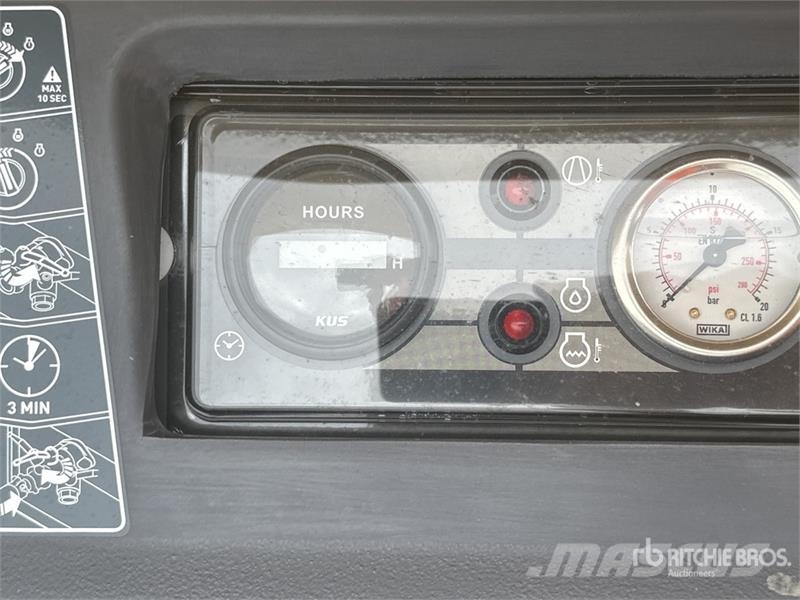 Atlas Copco XAS88 Mobile Air Compressor (Unused) Компресори