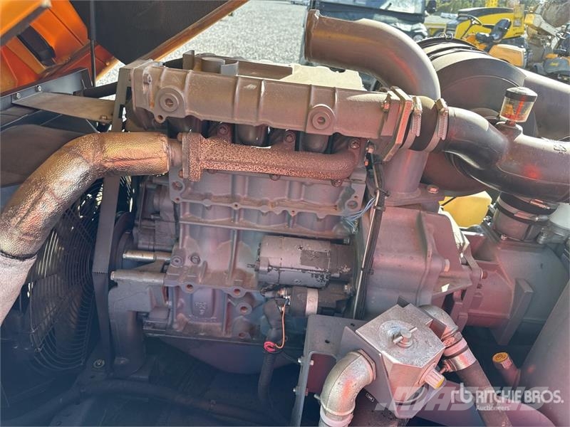 Atlas Copco XAS97 Mobile Air Compressor Компресори