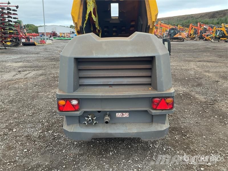 Atlas Copco XATS138 Mobile Air Compressor (Inoperable) Kompresori