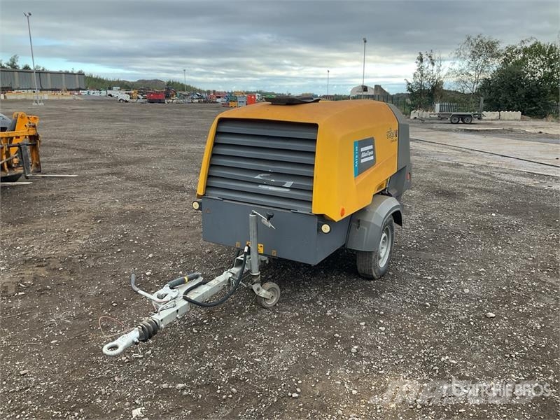 Atlas Copco XATS138 Mobile Air Compressor (Inoperable) Kompresori