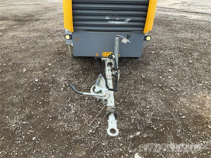 Atlas Copco XATS138 Mobile Air Compressor (Inoperable) Kompresori