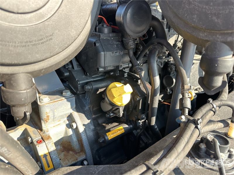 Atlas Copco XATS156 Mobile Air Compressor مكابس