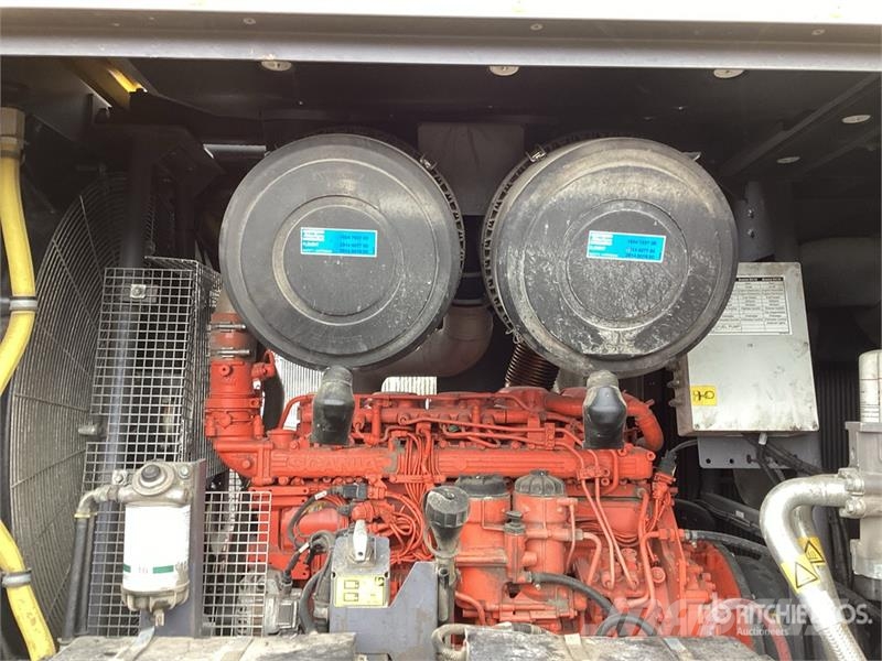Atlas Copco XAVS 448 Mobile Air Compressor Компресори