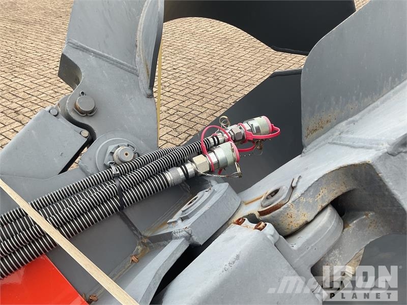 Atlas E94.51-4 Rotating 1100L Grapple/ Excavator Grapple Grapples