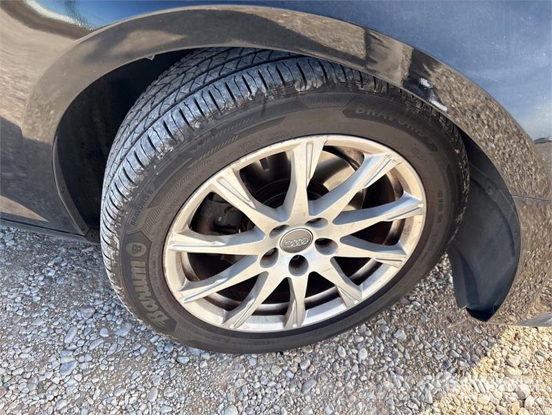 Audi A4 سيارات