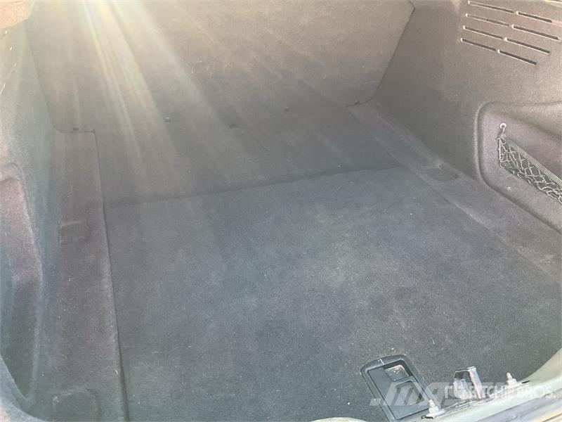 Audi A4 سيارات
