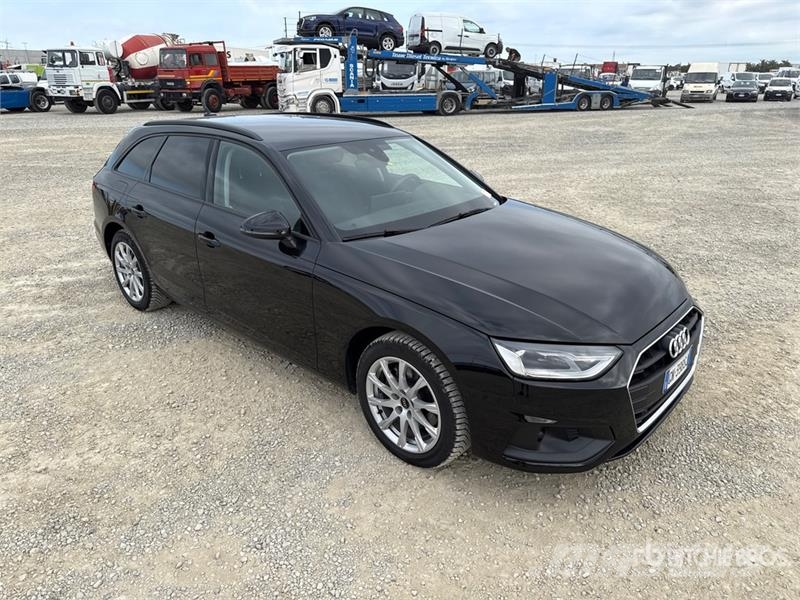 Audi A4 PKWs
