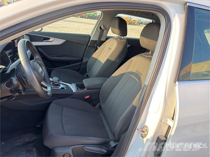 Audi A4 Automobily