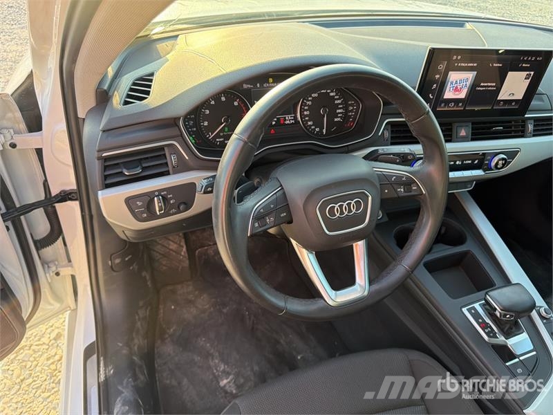 Audi A4 Automobily