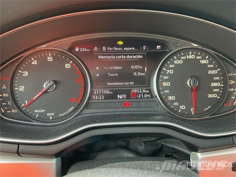 Audi A4 سيارات