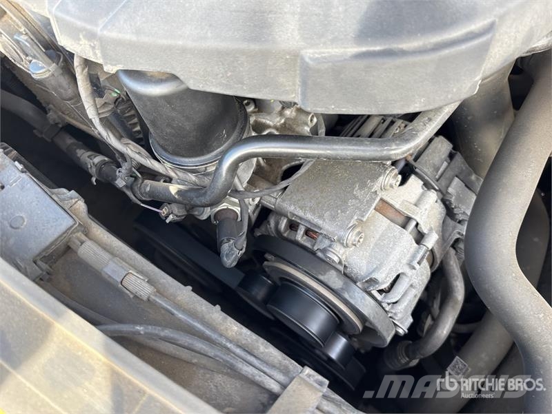 Audi A4 سيارات