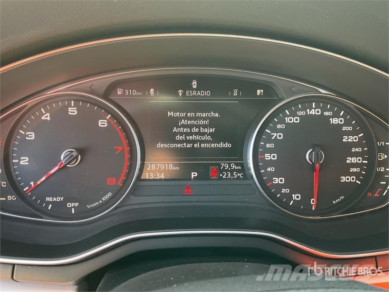 Audi A4 سيارات