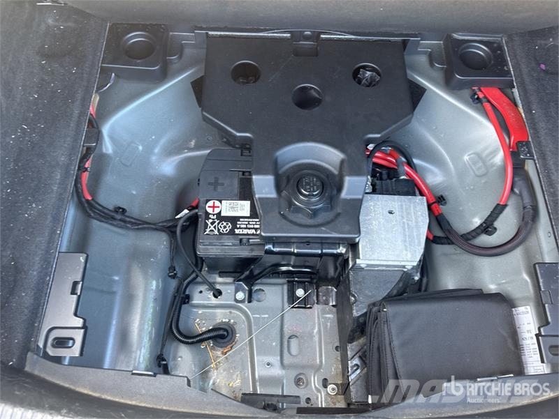 Audi A4 سيارات