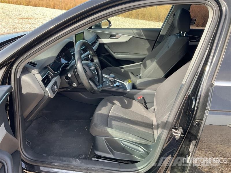 Audi A4 سيارات