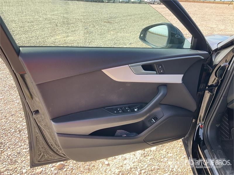 Audi A4 سيارات