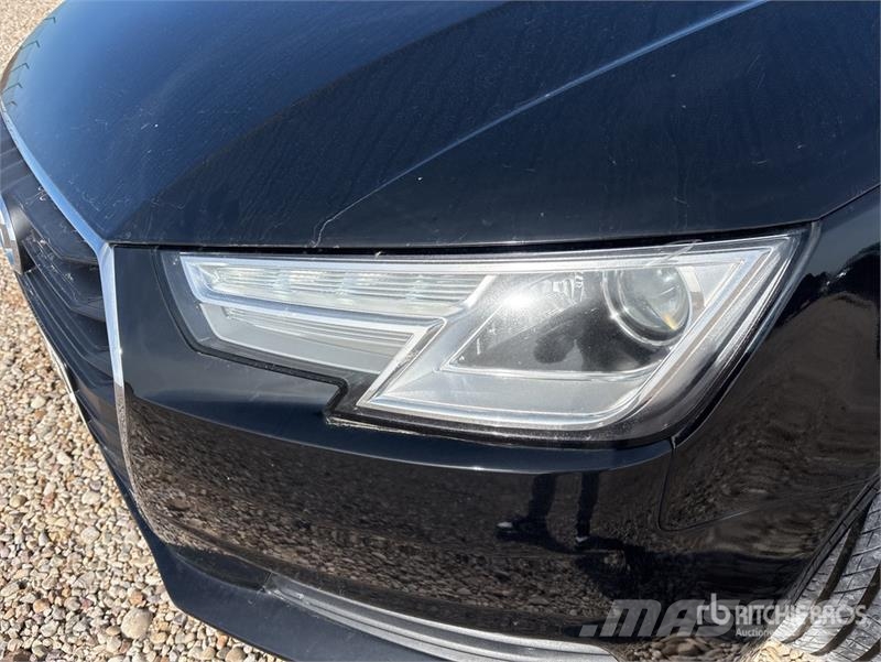 Audi A4 سيارات