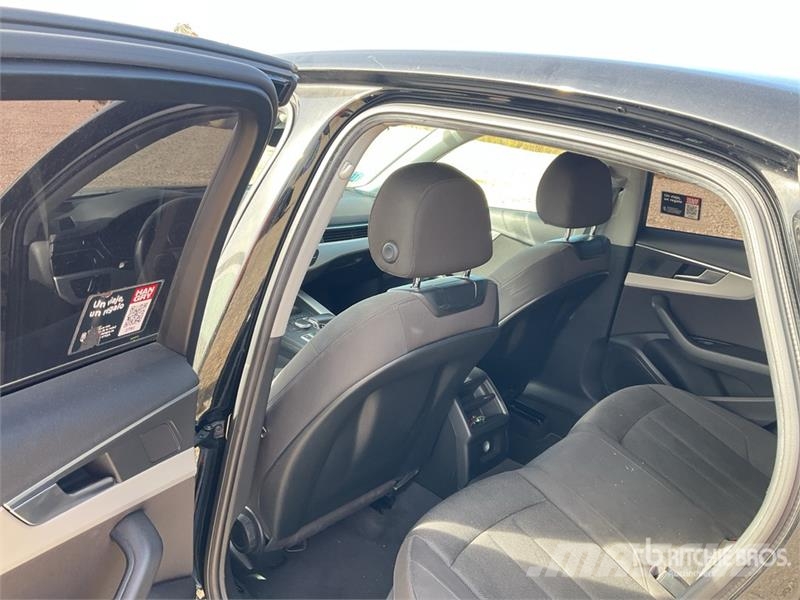 Audi A4 سيارات