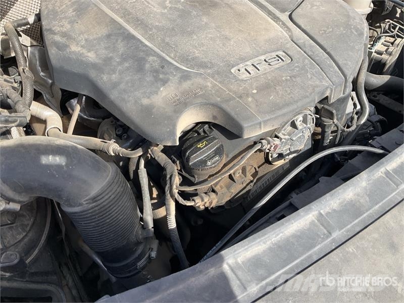 Audi A4 سيارات