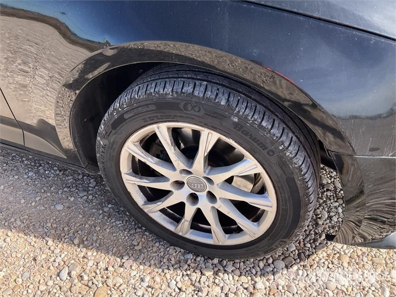 Audi A4 سيارات