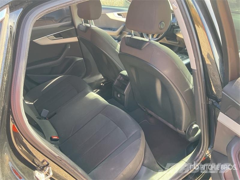 Audi A4 سيارات