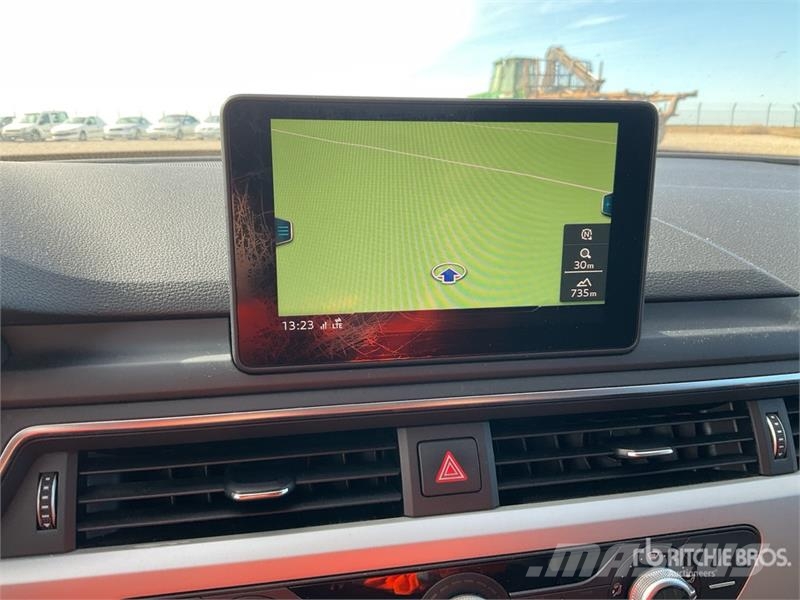 Audi A4 سيارات