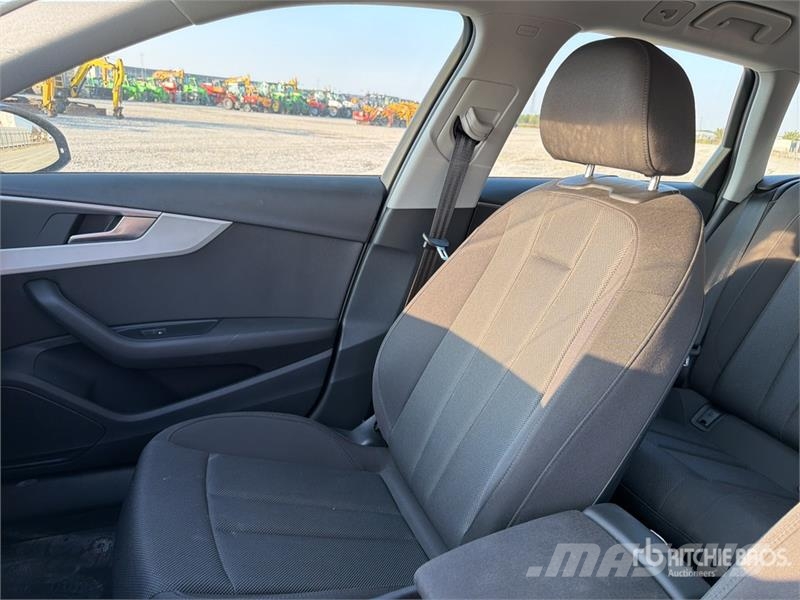 Audi A4 Automobily