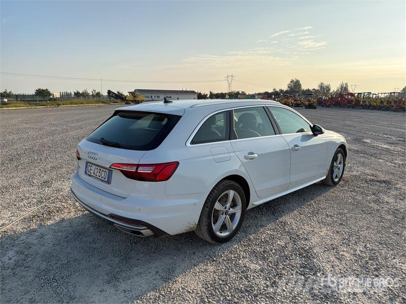 Audi A4 Automobily